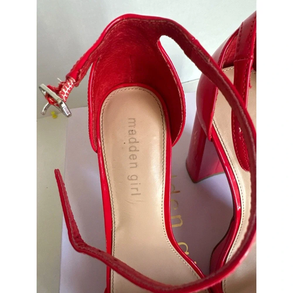 Madden Girl OMEGA Red Patent Leather Platform Block High Heel Sandals Size 9